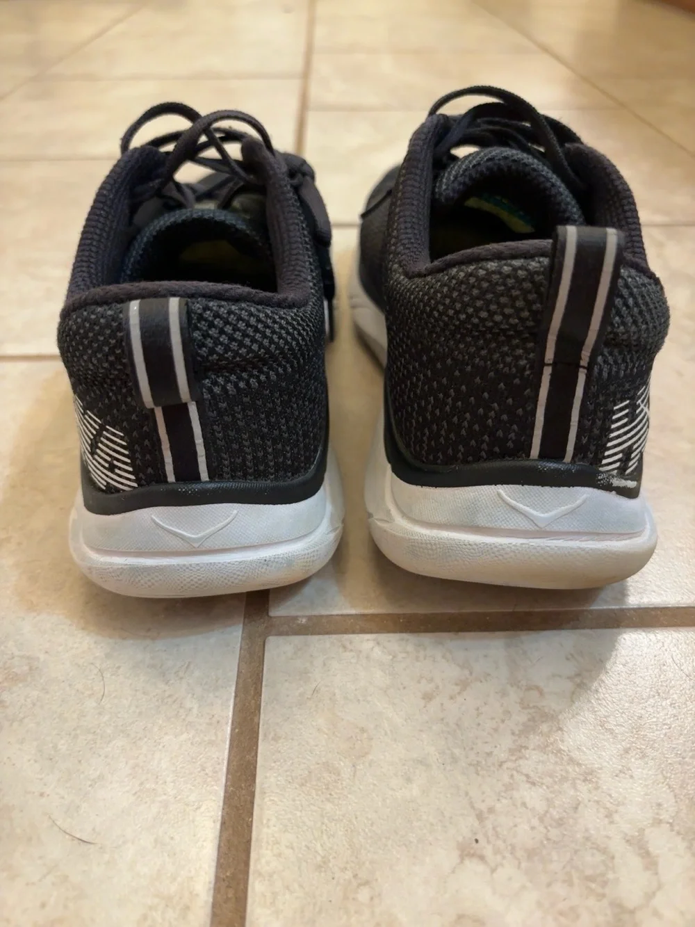HOKA One One Hupana Running Shoes Black White Men’s Size 10